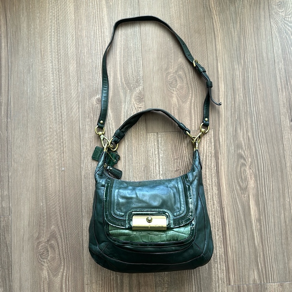 Vintage Coach Green Leather Purse Shoulder Bag Crossbody - Well Loved!